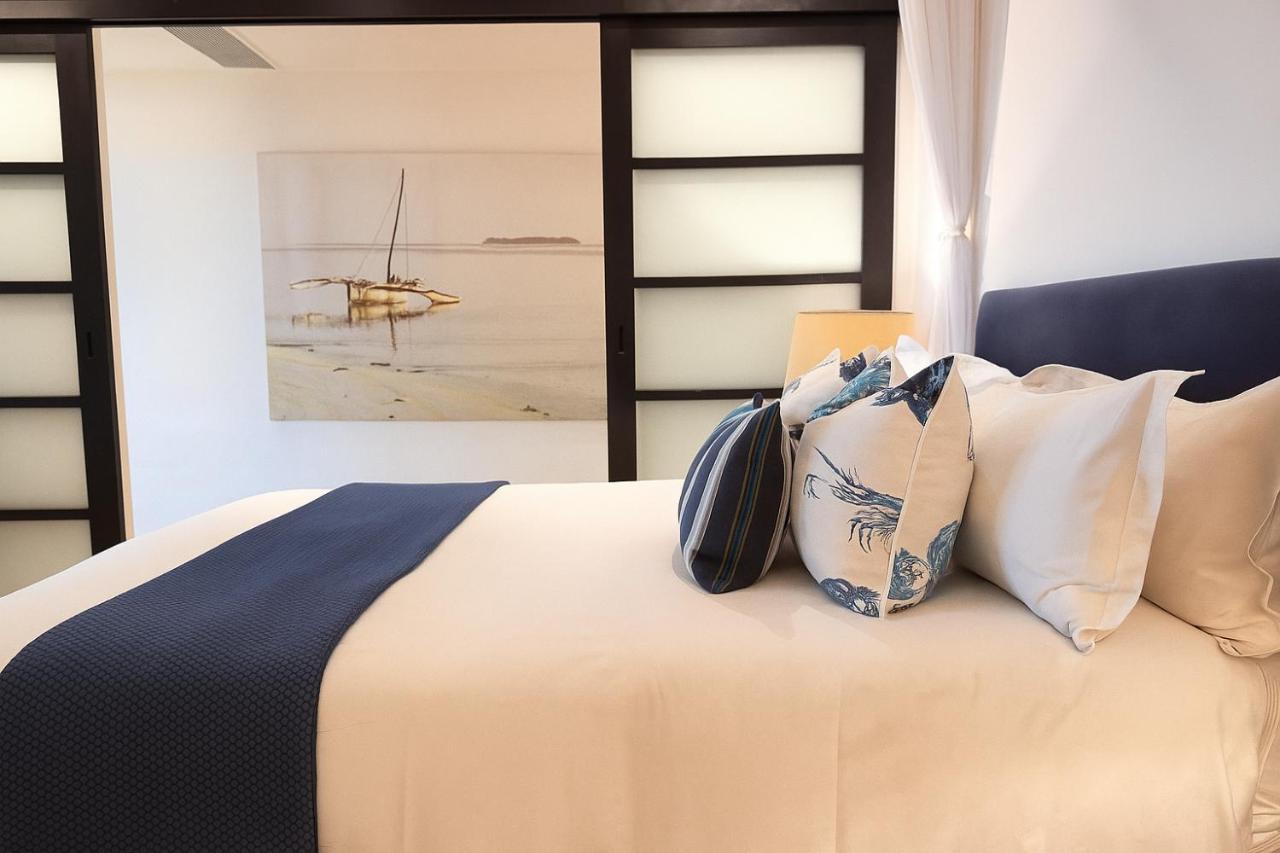Courtyard Suite 6