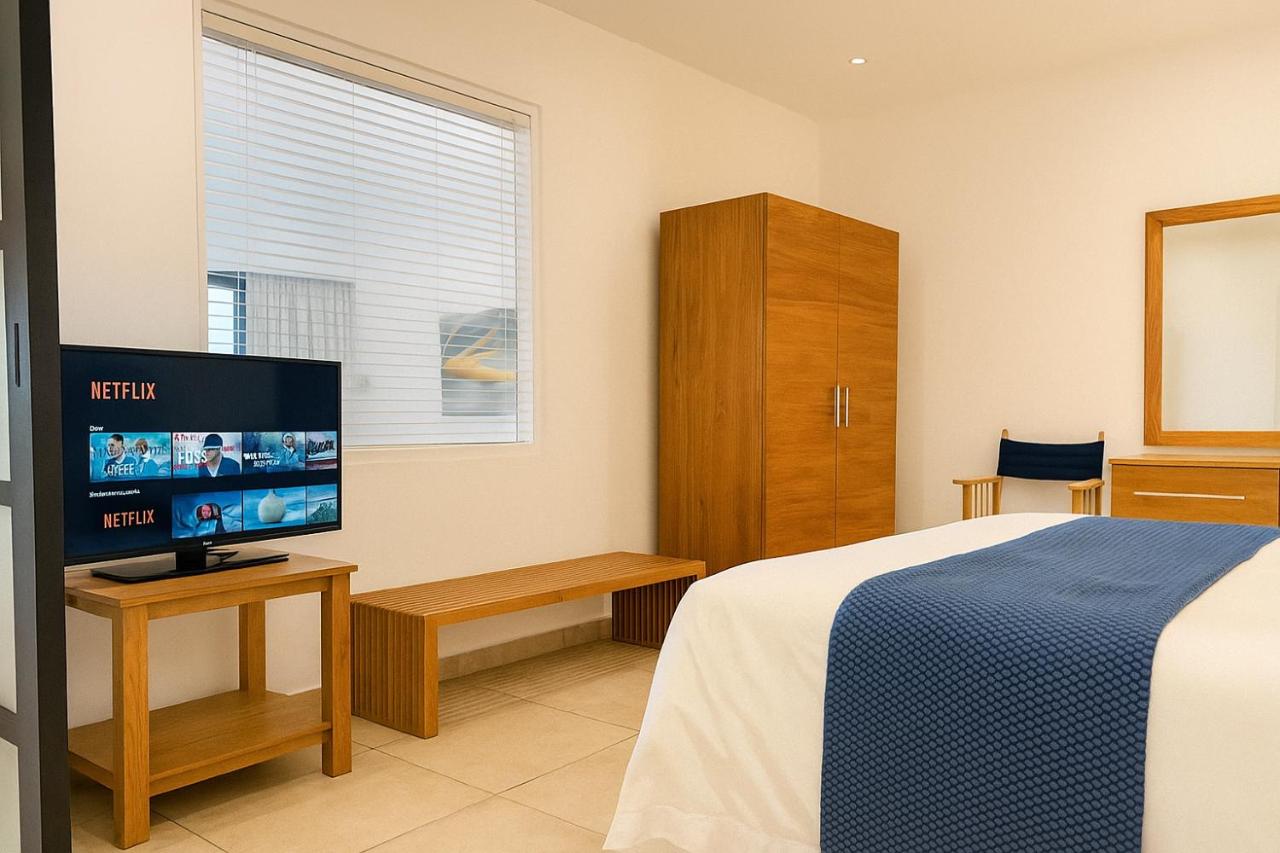 Sea-Facing Suite 4